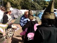 Latitudel-Festival-2010_Set-A-Mark-Hatchard-r_Mr-Rob-Donovan-preparing-his-Pixies.jpg